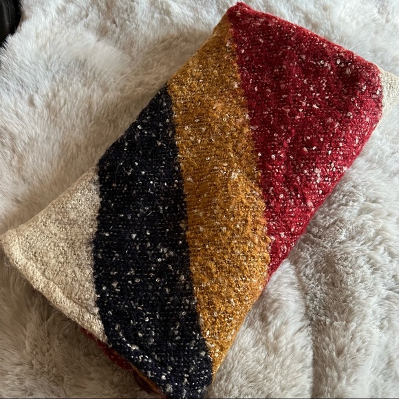 Free People | Poncho Wrap/scarf - Picture 3 of 4